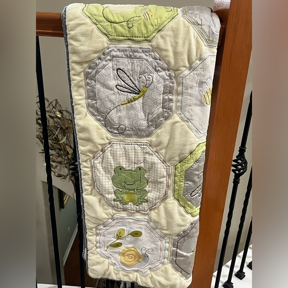Nature-Inspired CARTERS PATCHWORK BABY Quilted CRIB QUILT: 32”X 41”